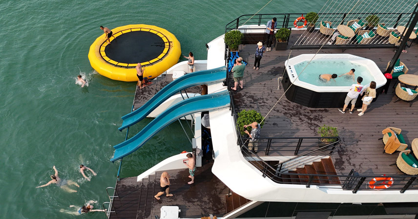 Discover Halong Bay day tour