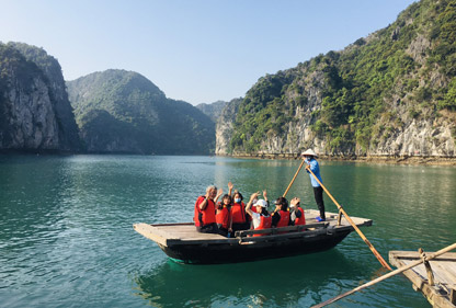 Dark and Bright Cave Guide – Kayak Lan Ha Bay’s Hidden Gem