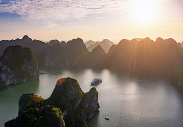 Explore Halong Bay Day Tour on Sea Octopus Cruise