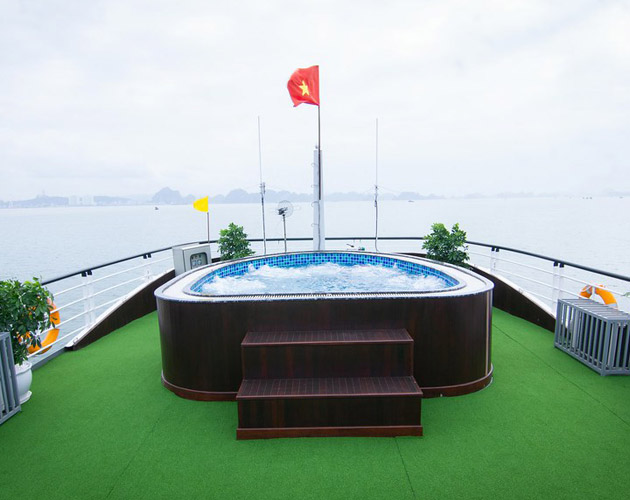 La Casta Premier Cruise – Luxury Halong Bay Day Experience