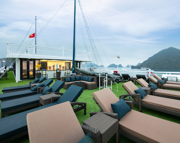 Discover Lan Ha Bay on Le Journey Luxury Cruise
