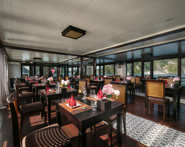 Discover Halong Bay on Milalux Cruise