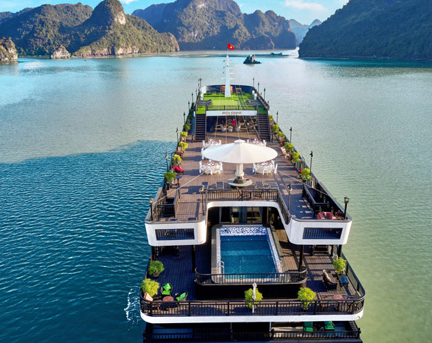 Visit Halong Bay on Rita Cruise