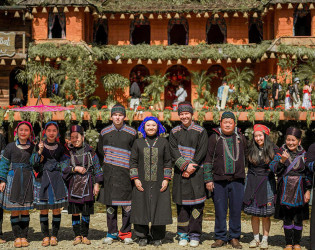 2 Days Sapa Tour | Cat Cat Village & Moana View from Hanoi
